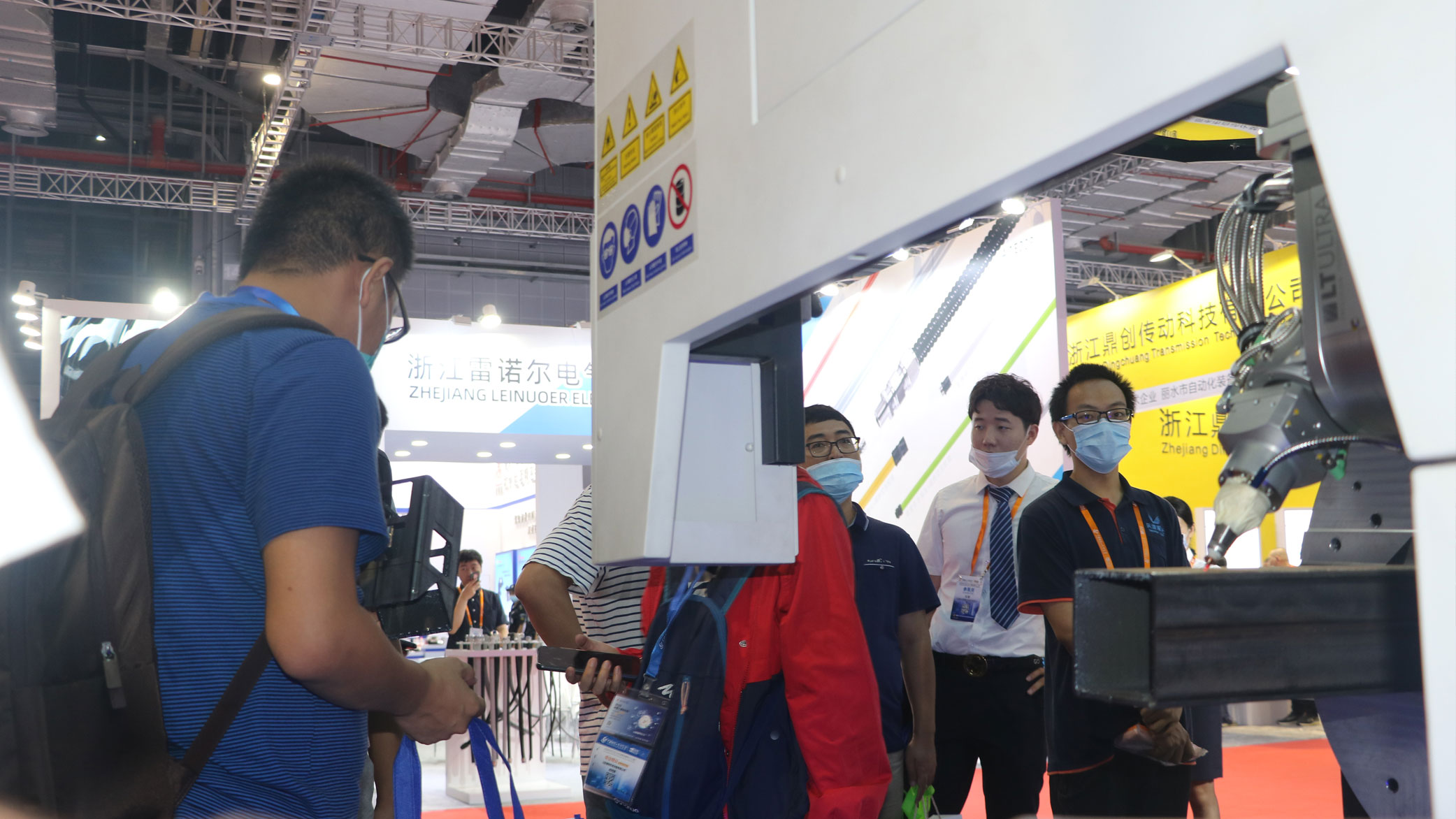 自動化激光焊接設(shè)備為什么受歡迎?